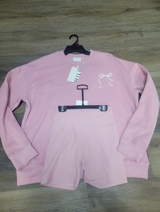 Wilo The Label Sweaters - WILO Pink Sweatshirt with Matching Pink Shorts